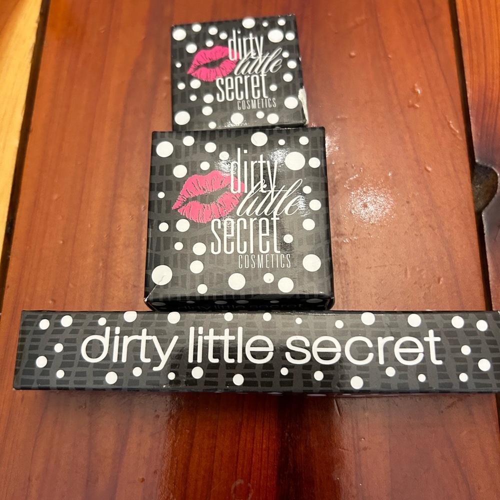 NWOT! Makeup